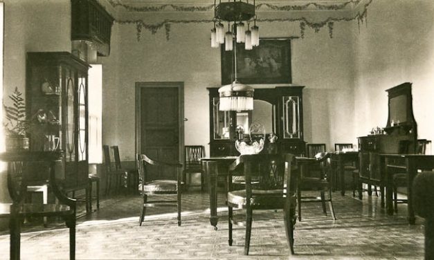 INTERIORES