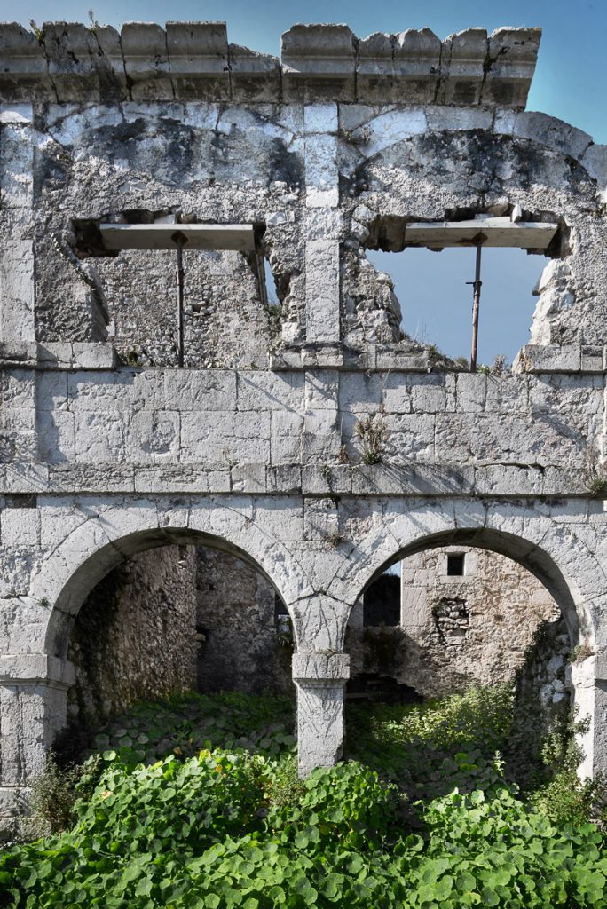 Alzado del pórtico del palacio de los duque de Estrada en LLanes