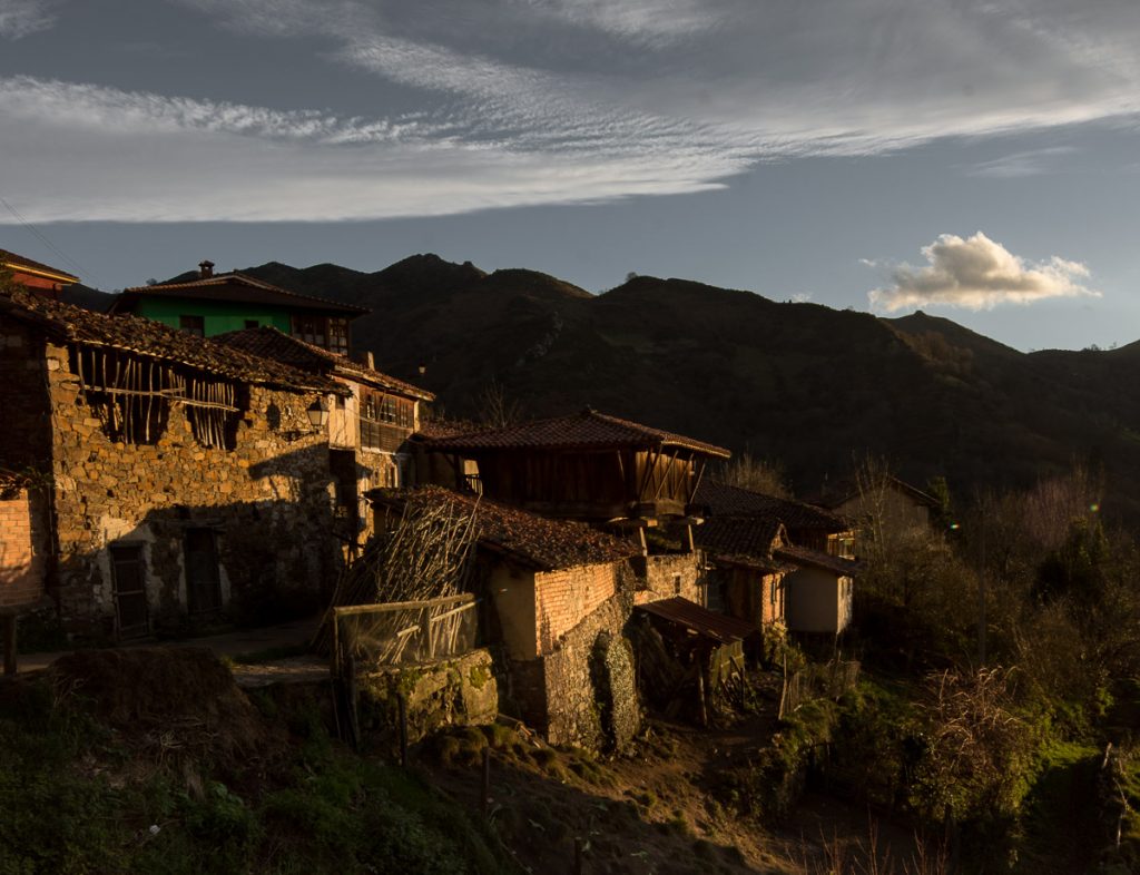 Paisaje del pueblo de Castañera, Bimenes, Asturias