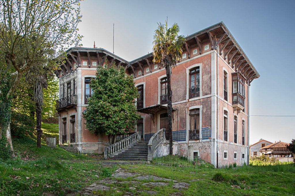 arquitectura de indianos en Salas asturias, casa de José Rubio en Mallecina